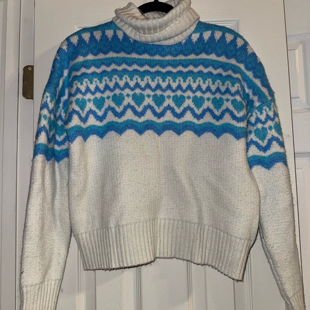 Jessica Simpson Blue and White Knit Sweater